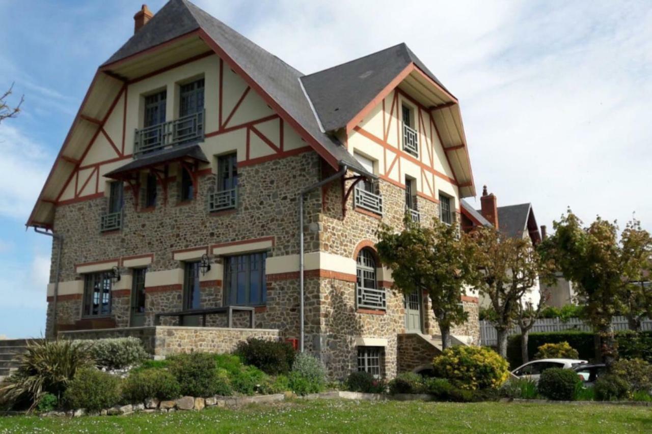 Les Roches Grises, Luxueuse Villa Face Mer, 4Etoiles, Spa Et Jardin Panoramique, Societe La Clef Decamp Гранвил Екстериор снимка